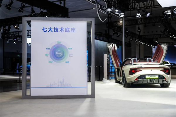 專訪賈健旭：以“新范式”破局，重構(gòu)中國汽車新坐標(biāo)
