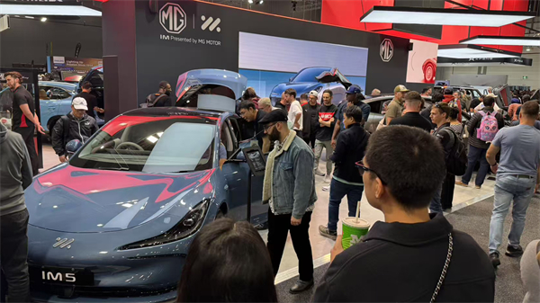 智己汽車(chē)正式登陸澳大利亞，雙車(chē)閃耀墨爾本車(chē)展